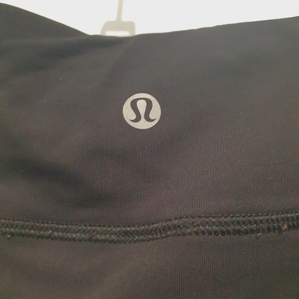 Lululemon athletica size 8 crop leggings - Picture 5 of 6